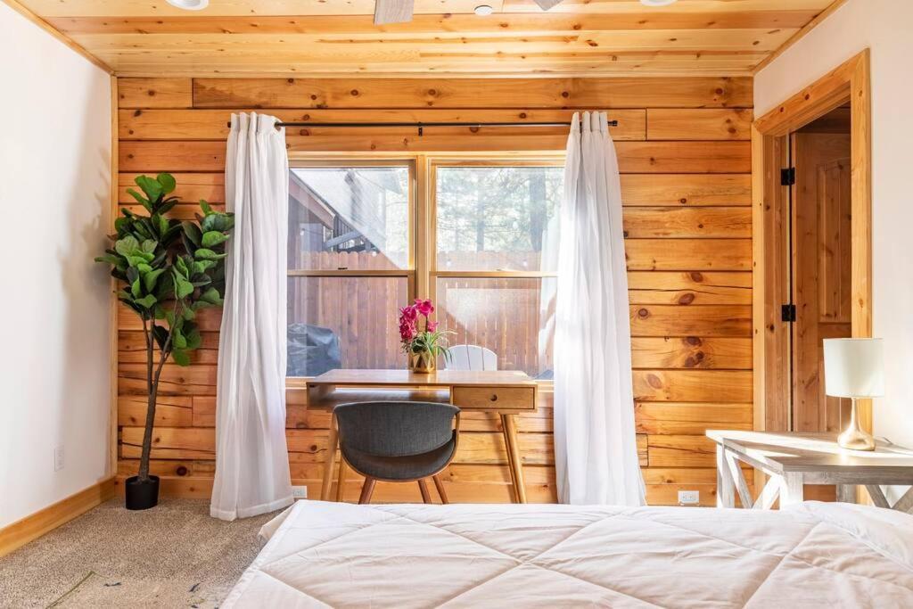 Modern Family Cabin Mins To Lake, Slopes & Hikes Big Bear City Exteriör bild