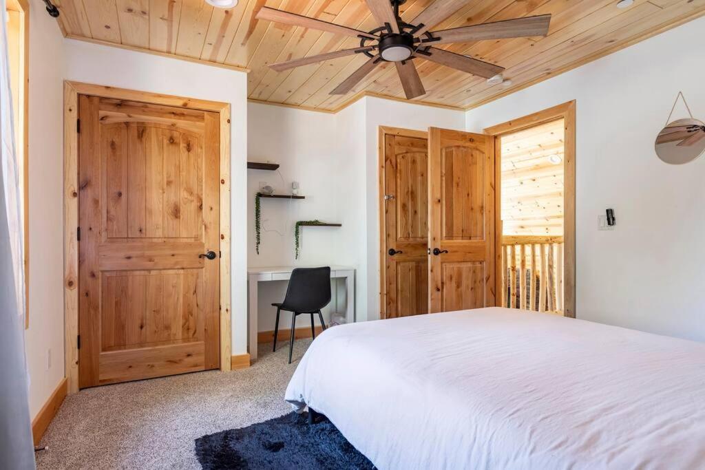 Modern Family Cabin Mins To Lake, Slopes & Hikes Big Bear City Exteriör bild